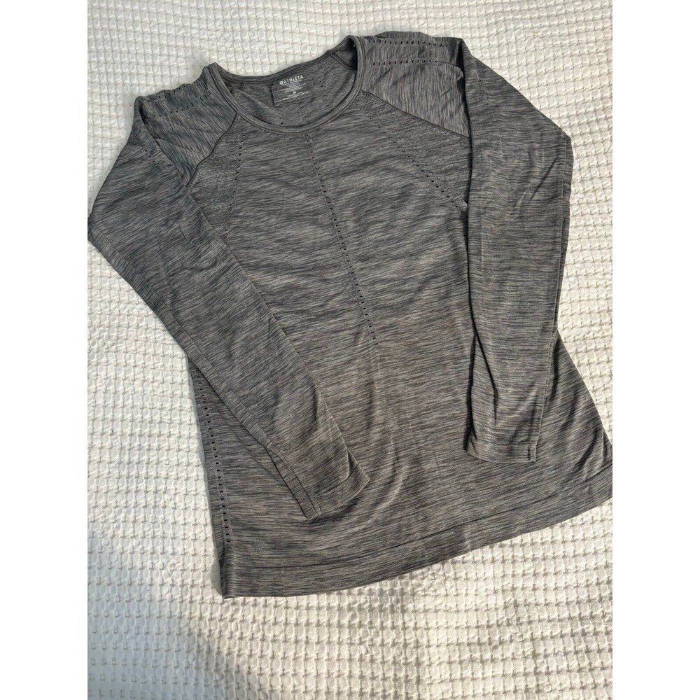 Athleta Foothill Long sleeve medium odorless top